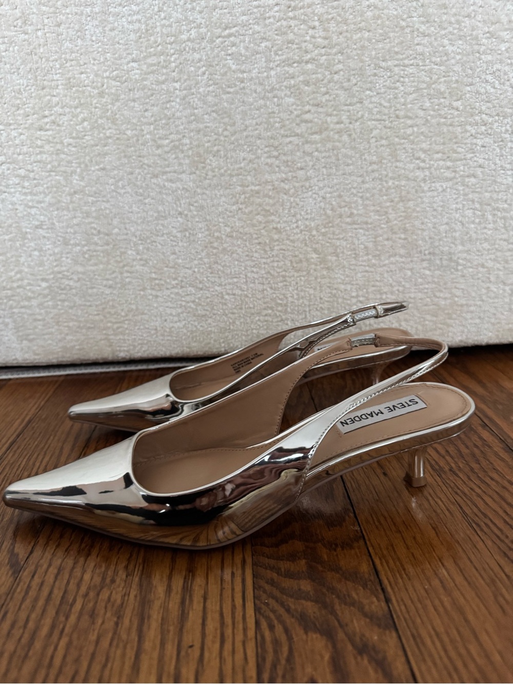 Steve Madden Silver Pointed Slingback Kitten Heels - Picture 5 of 10